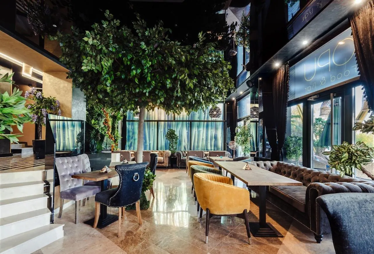 Opu Boutique Hotel 瓦爾納