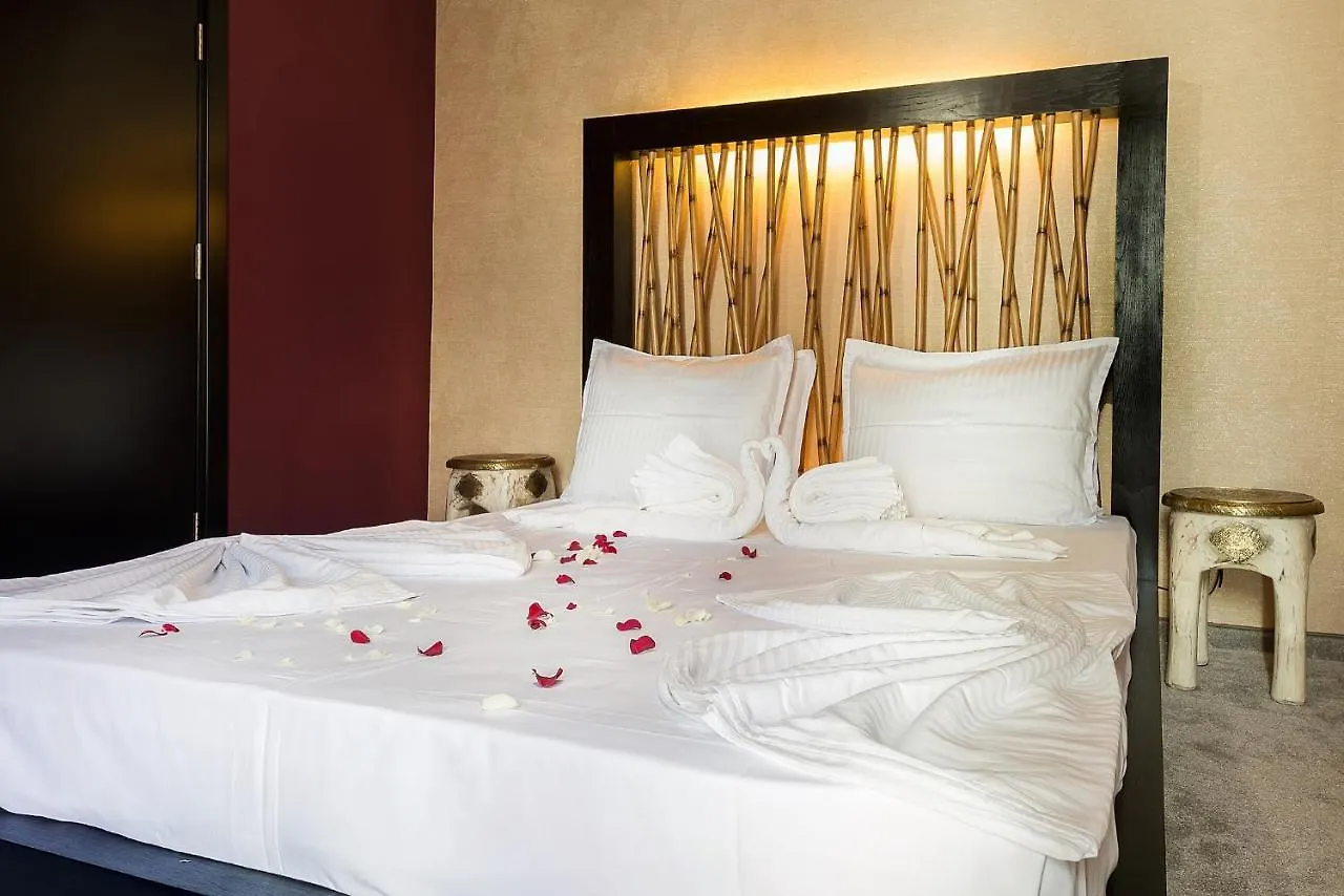 Opu Boutique Hotel 瓦爾納