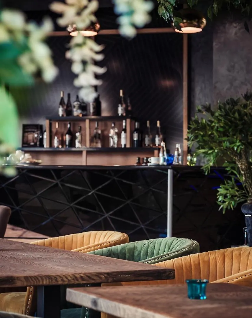 Opu Boutique Hotel 瓦爾納