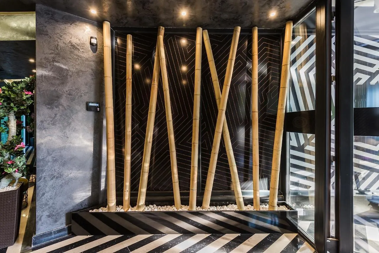 Opu Boutique Hotel 瓦爾納 3*,