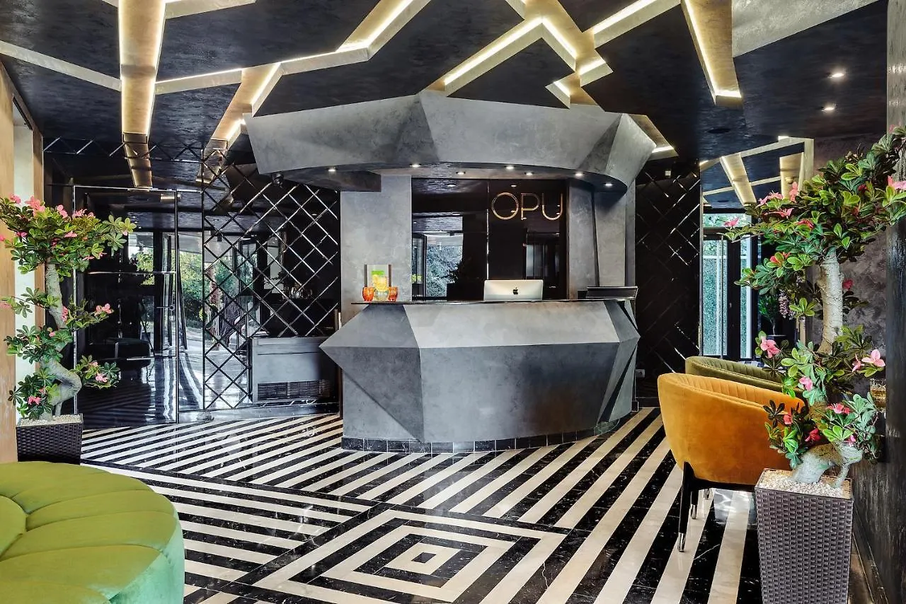 Opu Boutique Hotel 瓦爾納